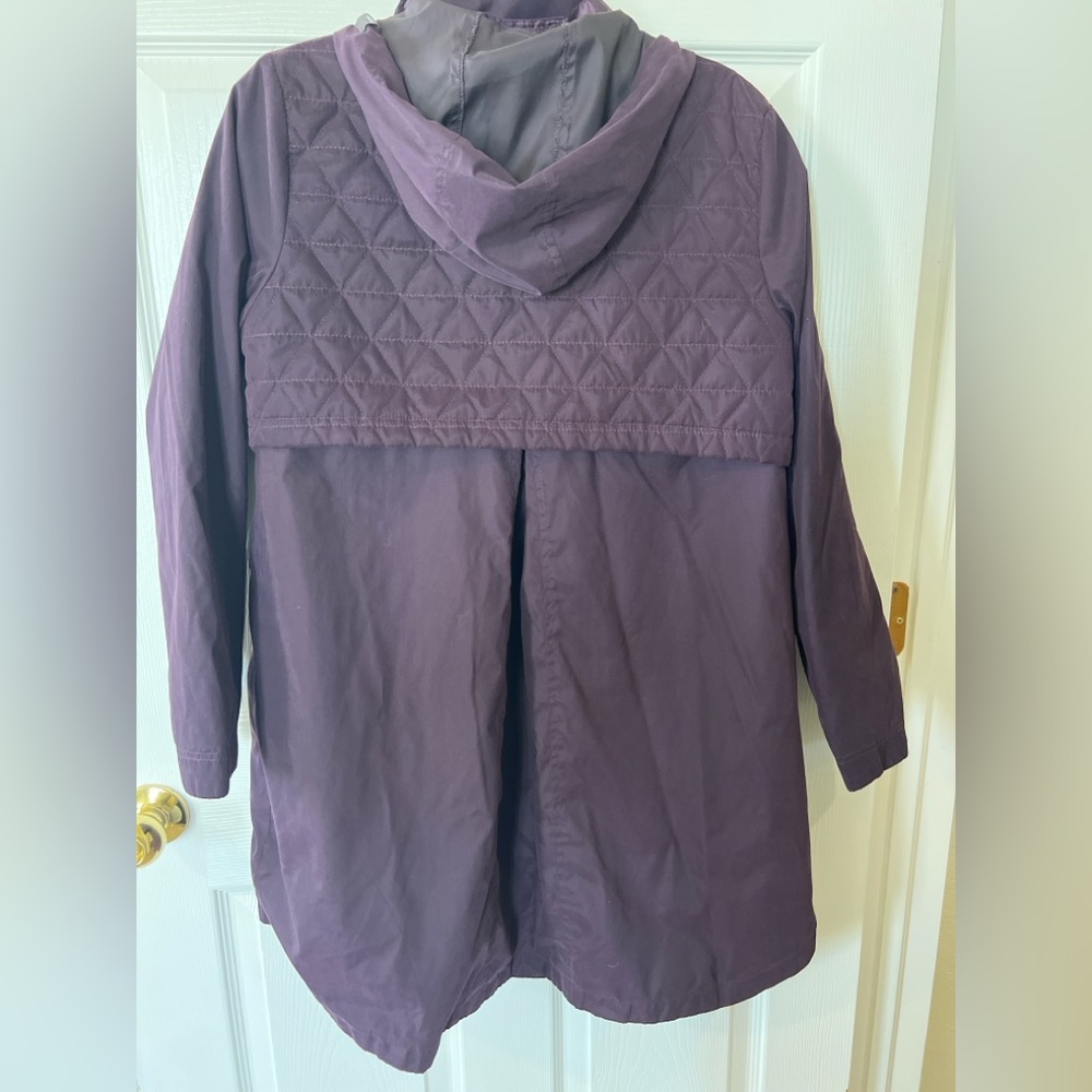*needs repair* Mondetta Purple Quilted Jacket with Detachable Hood – Size Small - Picture 5 of 6